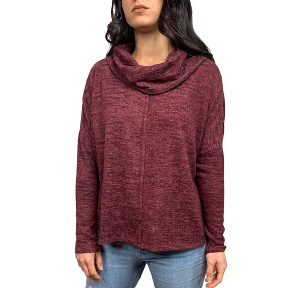 Status By Chenault Turtleneck Burgundy Sweater - Picture 1 of 7